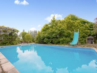 Coach House - 5