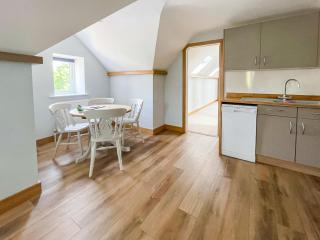 The Oaks - Uk33998 - 3