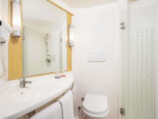 Ibis Gading Serpong - 7