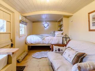 The Lambing Shed - 8