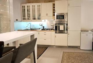 Valletta most central studio apartment 16th-Century building - 2