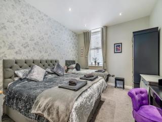 Chilton At Carlill House - 1