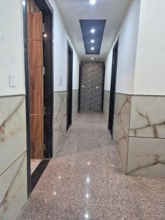 Devi Residency - Near Prem Mandir Bankey Bihari Vrindavan - 4