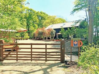 Benchwood House - 0