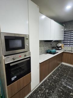 CnP luxury 1 bedroom apartment Lekki - 7