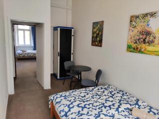 Comfortable 2 Bedroom Flat Free Parking Shared Kitchen - 9