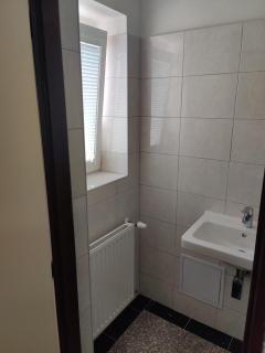 Comfortable 2 Bedroom Flat Free Parking Shared Kitchen - 8