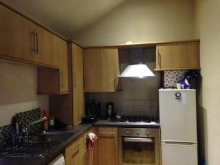 Open plan flat with large garden close to beach - 4
