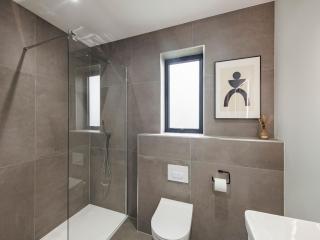 Lodge One - Uk42796 - 4