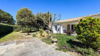 Superbe villa de plain-pied avec parking et jardin - 8
