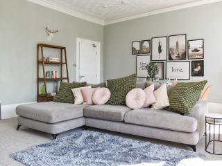 Apartment 2 - 4