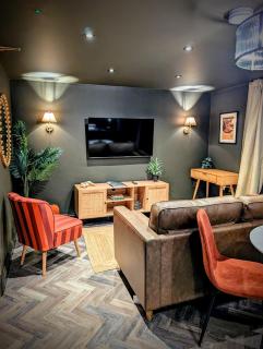 The Hideaway Bureau - Lowlands - 0