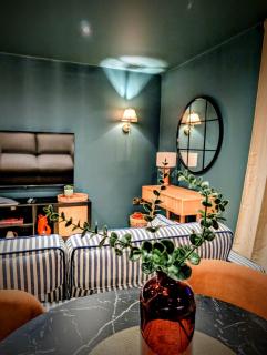 The Hideaway Bureau - Speyside - Wooler - 4