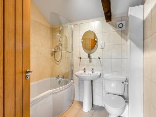 Turnip House - Uk48909 - 1