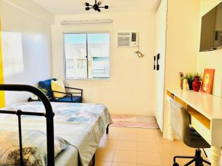 Studio By The Sea - 8
