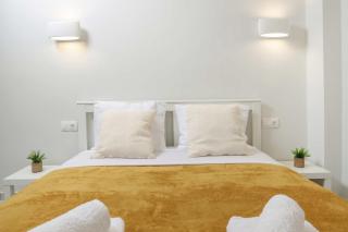 Venia 24 White Tower Apartment - 9