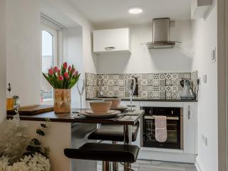 Orchard View-Uk34417 - 1