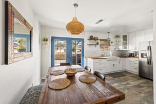 Starlight Ranch - Hot tub, Fire Pit & Grill home - 3