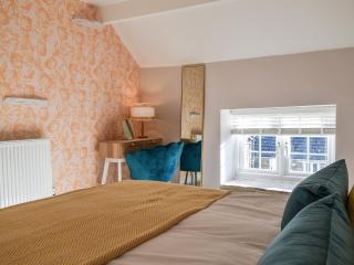 Petite Ruche-Uk39430 - 2