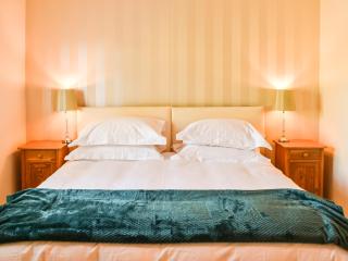 Tansey Cottage - 2
