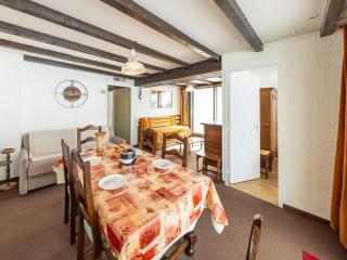 Apt 6 pers, 2 ch, balcon sud, pistes proches - FR-1-807-11 - 1