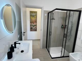 Garda Art&City - near Sigurtà and Borghetto - 8