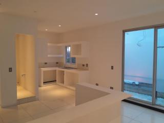 Costa Rica Walk in - 5