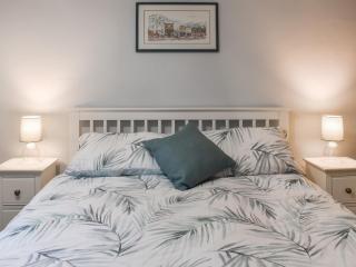 Flat 2, Langtry Apartment - 2