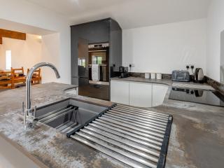 Wheel House - Uk41247 - 1