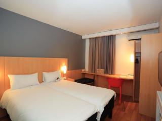 ibis Aurillac - 1