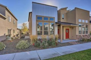 NEW! 3 Private King Suites Walk to The Village - 4