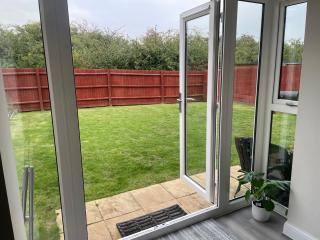 Modern 4 bedroom detached house! - 9