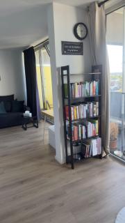 10th floor city view apartment - 9