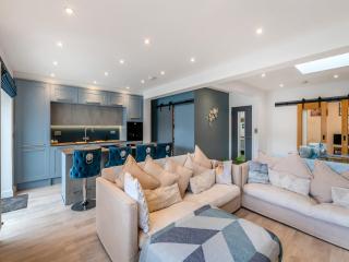 Queensway - 4