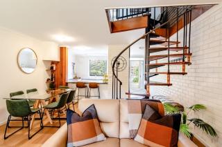 Cedar Holiday Units - Apartment 4 - Bright - 9