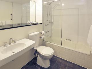 Mercure North Melbourne - 1