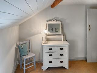 Conflict Cottage - 8