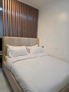 Smart Home serviced Apartments - 8