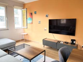 Gorgeous New Apartment in Cihangir 2BR, 2AC, Lift - 9