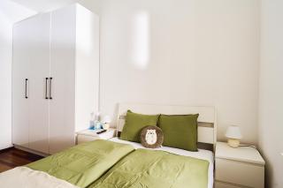 Neat 2BD Apartment in Central Vienna Walking Distance to 1 District - 5