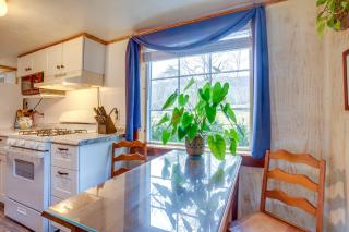 Chateau Merlot - Private Appalachian Cottage - 1