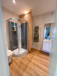 La suite de cœurs avec jacuzzi - 3