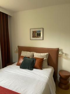 Suite Cosy Chambre avec espaces Salon et Salle de bain privés - 0