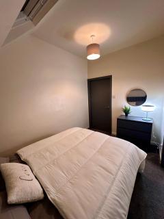 Our Charming 3-Bedroom, 1-Bathroom flat - 7