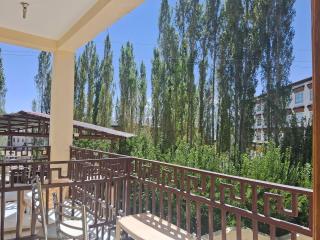 Zaltak Guest House and Hostel - 7