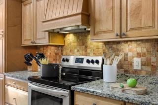 Pet-friendly waterfront home steps to beach/pool - 1