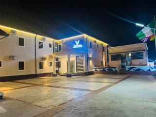 Ventura Hotel & Suites Asaba - 1