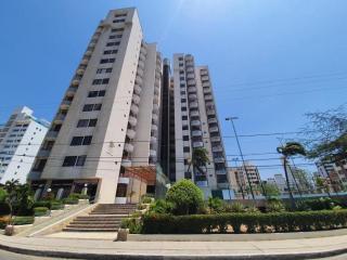 Apartamento Rodadero Con Piscinas y Cancha de Tennis - 9