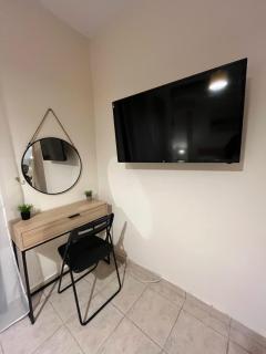 Chris & Mary Beautiful Yard SKG - 7