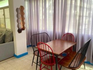 Condado Beach Stay 3BR Wi-Fi Great Location - 1